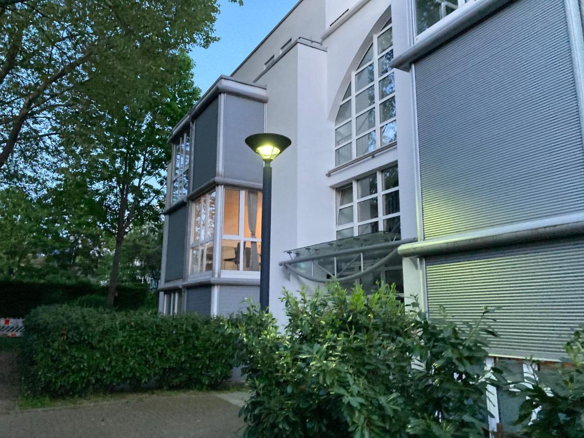 Homeoffice Business Nature View Mit Parkplatz Zentral, Hauptbahnhof Und Kuche Wiesbaden Bagian luar foto